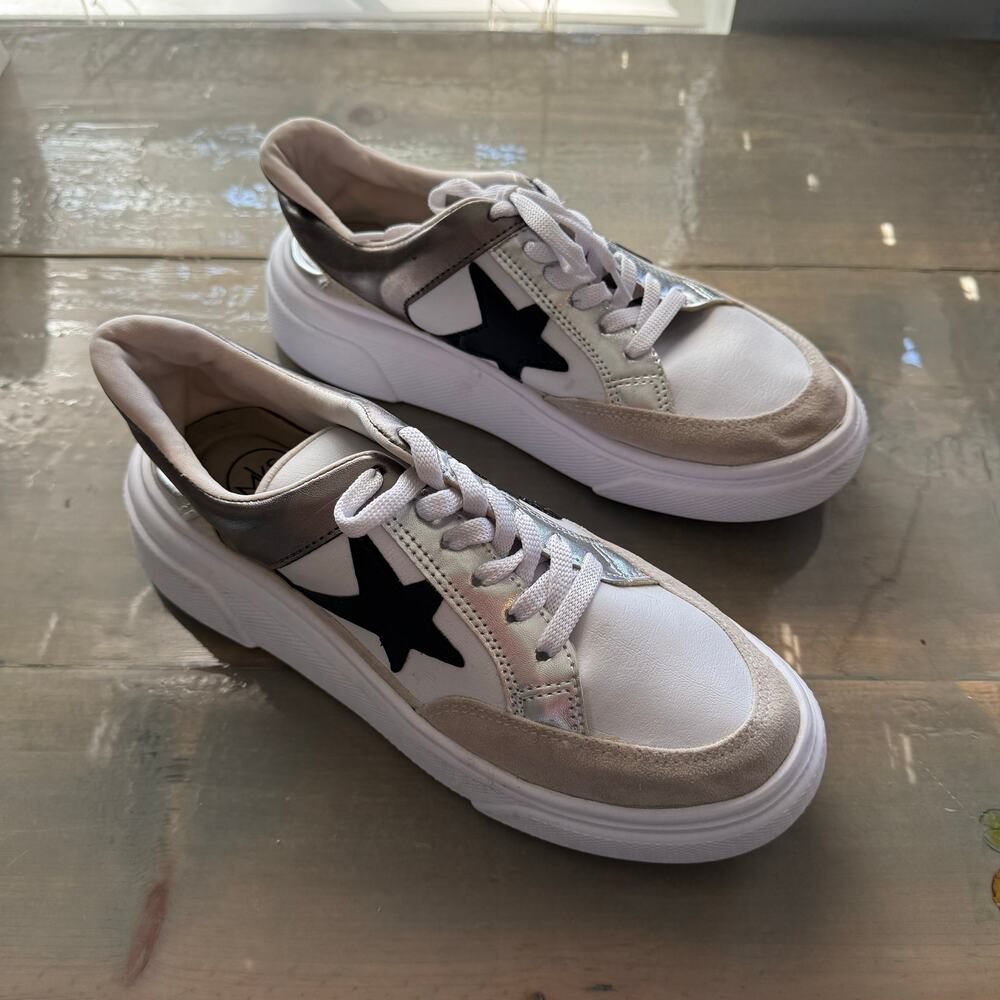 MKS Aria 12 Pewter Star Tennis Shoes Sz 9